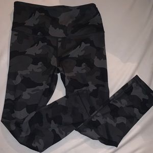 Yogalicious Camo Leggings